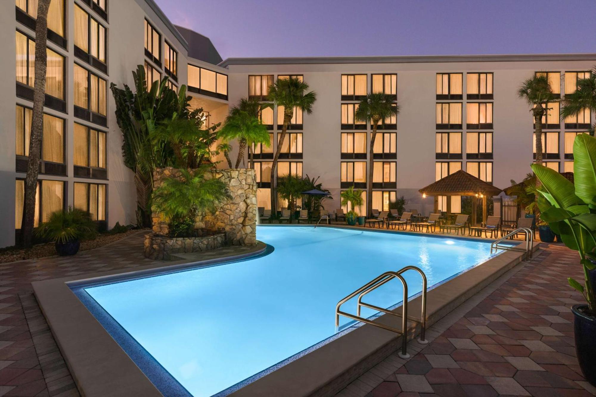 Doubletree By Hilton Fort Myers At Bell Tower Shops Exterior foto