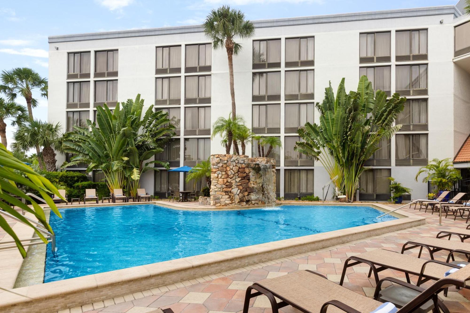 Doubletree By Hilton Fort Myers At Bell Tower Shops Exterior foto